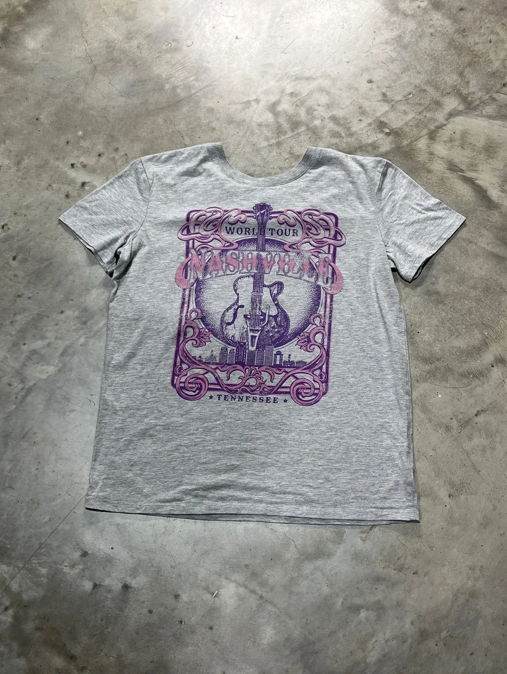 Nashville Tennessee Preowned Small T-shirt